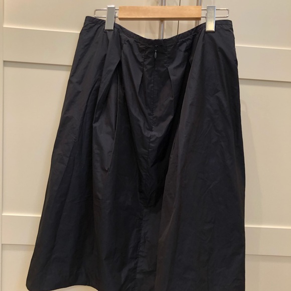VINCE navy blue knee length skirt - Picture 2 of 5